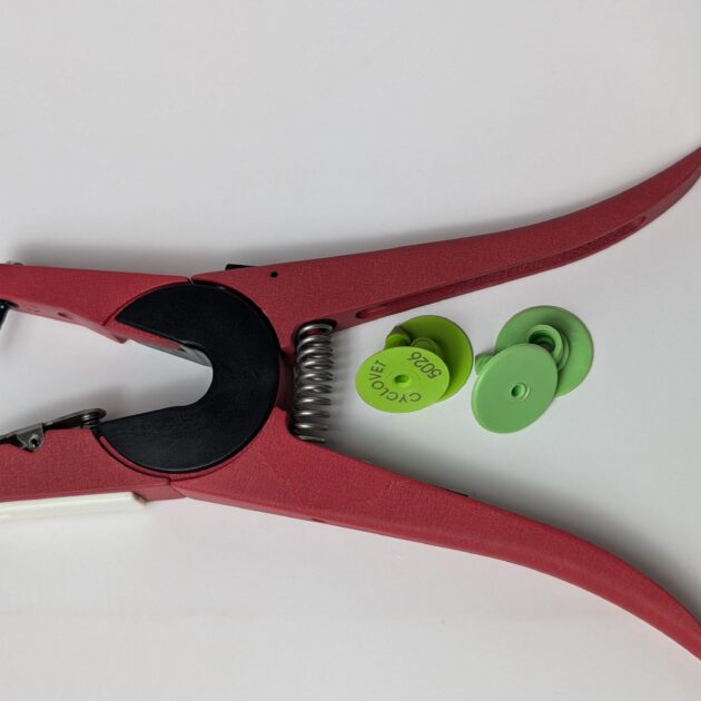 100 بلاكة ترقيم اذن